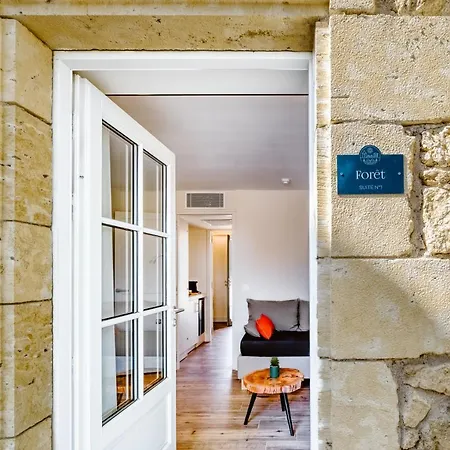 מלון Domaine De Boulouch