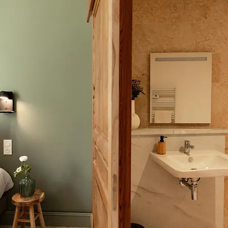 Domaine De Boulouch מלון *