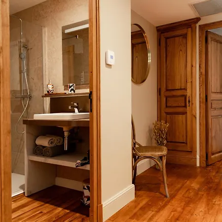 Domaine De Boulouch לקטור